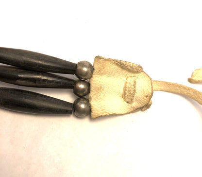 Vintage Native American White Leather Onyx Silver Plated Resin Bead Necklace