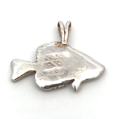 Vintage 14K White Gold Bass Crappie Textured Fish Fisherman Pendant