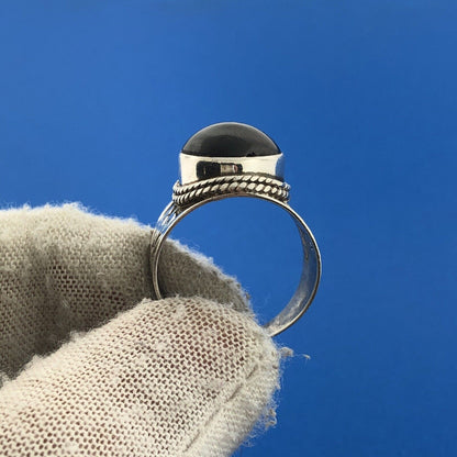 925 Sterling Silver Garnet Cabochon January Occasion Open Work Dome Ring