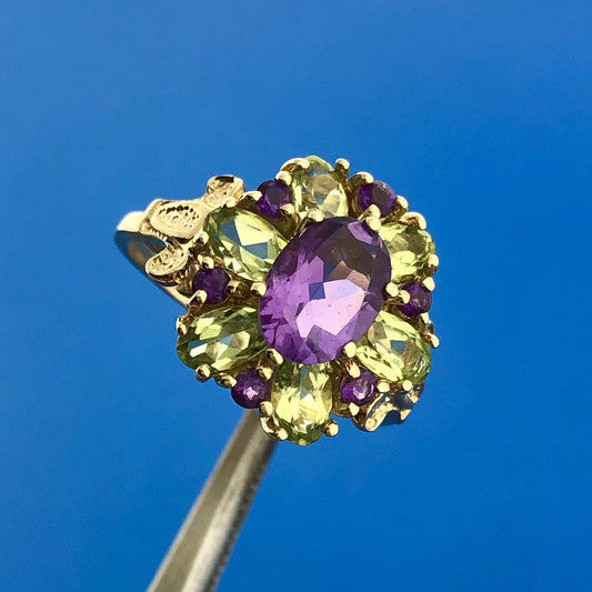 Retro 10K Yellow Gold Peridot Amethyst Floral Flower Cluster Statement Ring