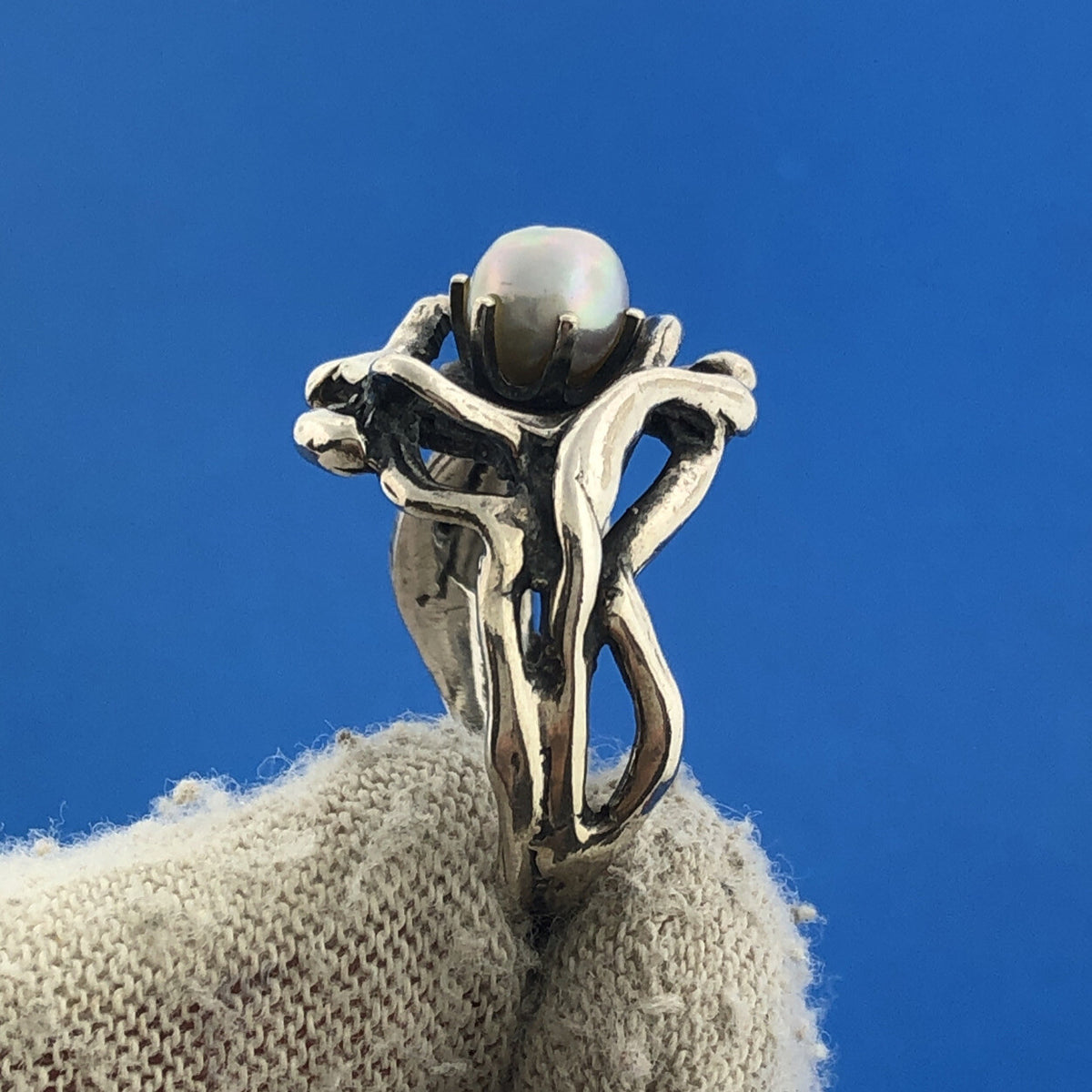Modernist Artisan 925 Sterling Silver Pearl Free Form Open Work Ring