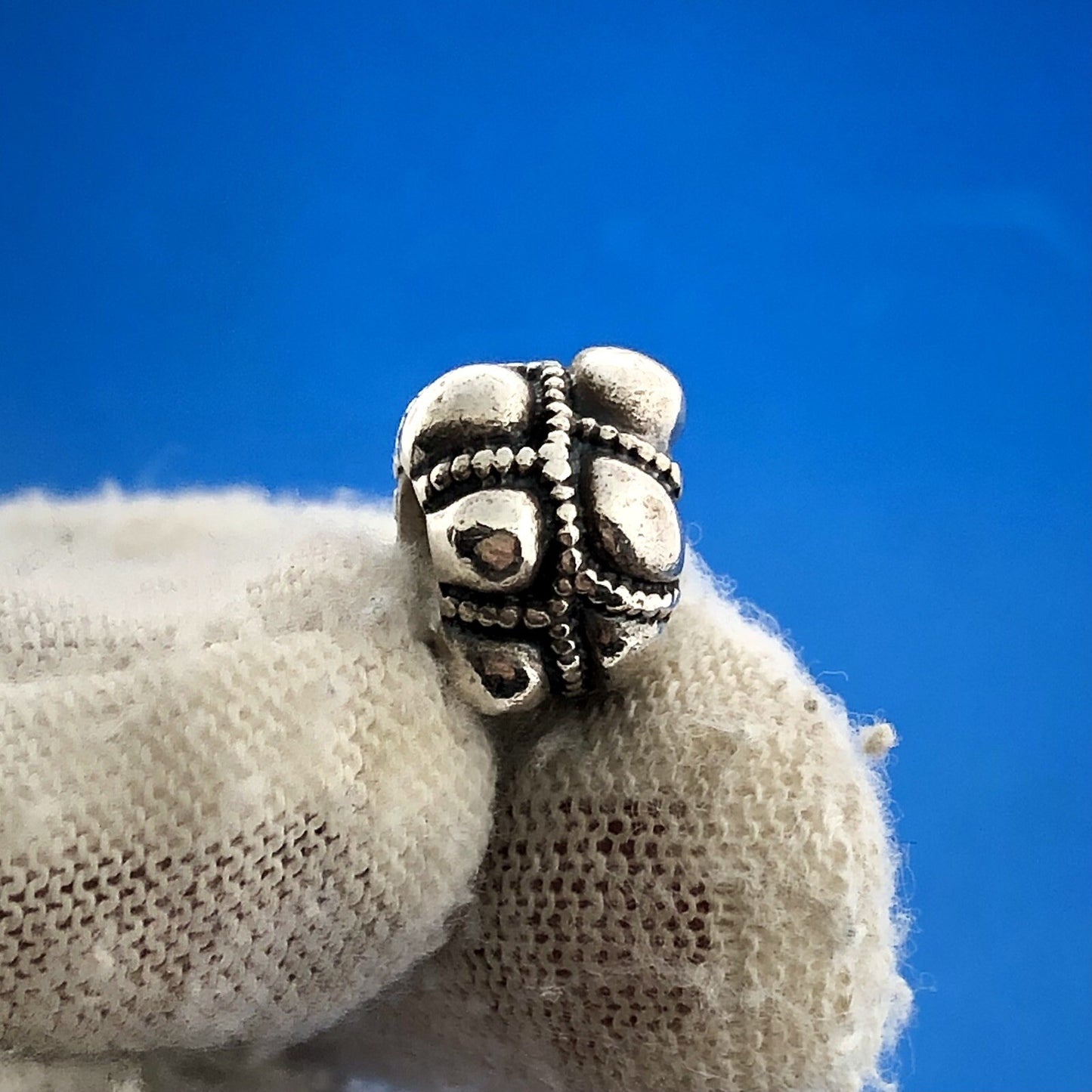 Authentic PANDORA Moments 925 Sterling Silver Journey #790401 Pebbled Bead Charm