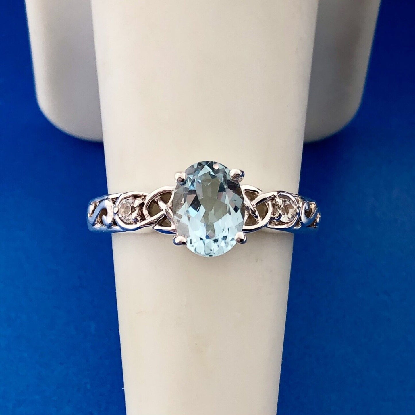 Exquisite 925 Sterling Silver Oval Blue Topaz Diamond December Anniversary Ring