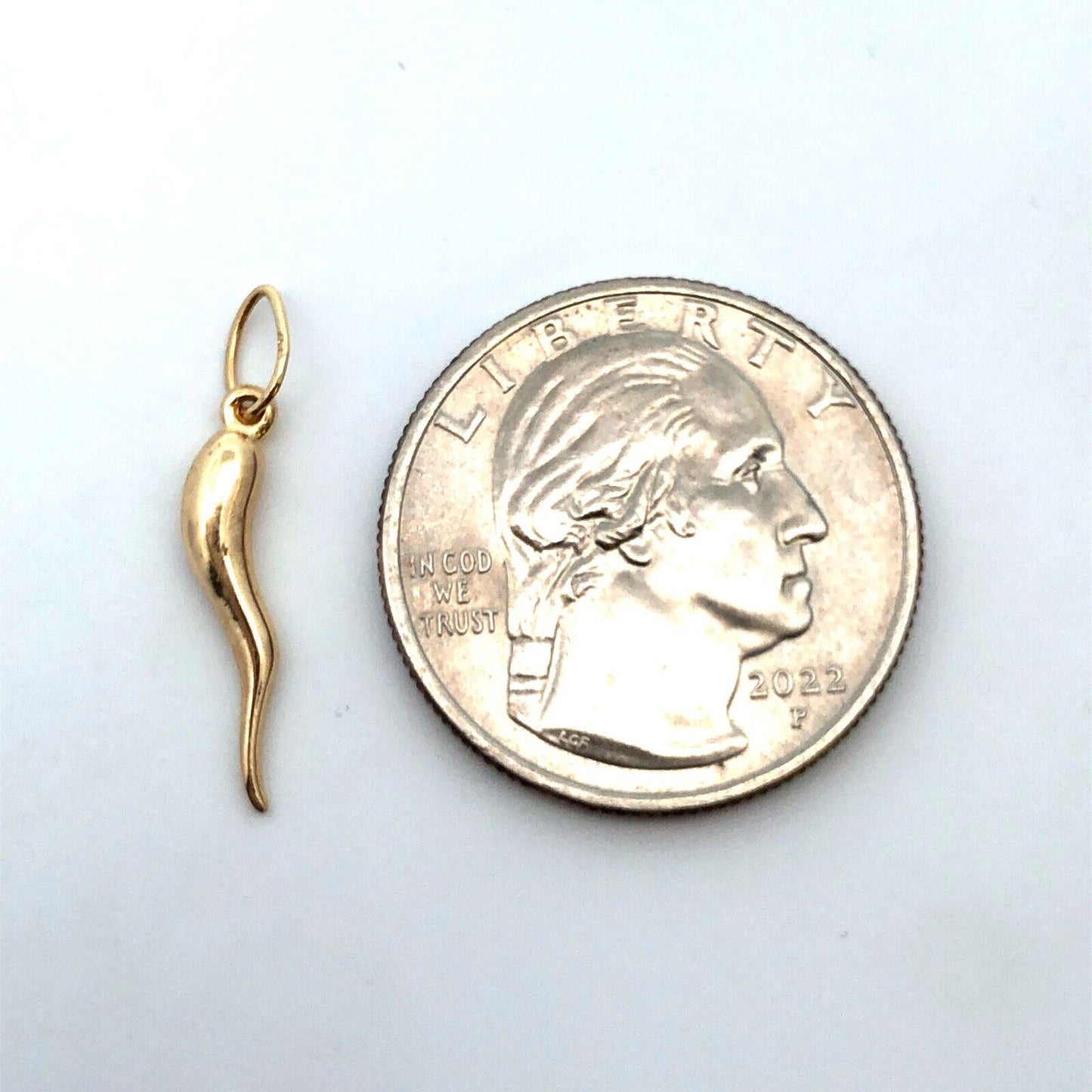 14K Yellow Gold Italian Horn Good Luck Charm Pendant