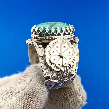 925 Sterling Silver Oval Turquoise Cabochon Romanesque Statement Ring