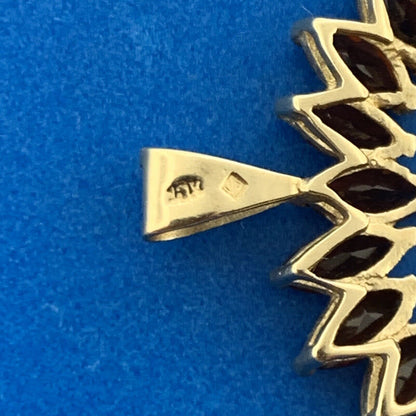 Gorgeous 10k Yellow Gold Marquise Cut Garnet Open Heart Loving Romantic Pendant