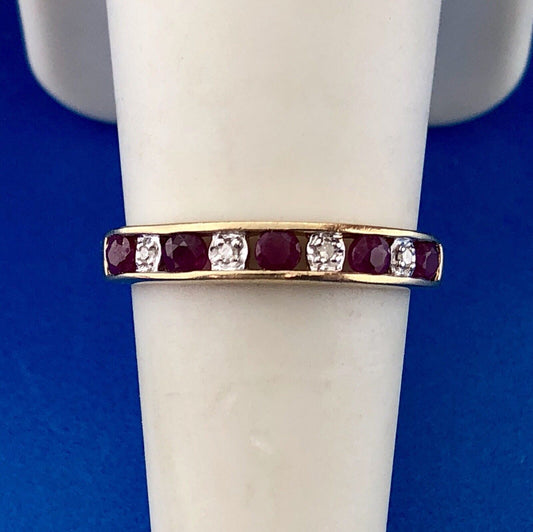 Classic 10K Yellow Gold Ruby Diamond Bridal Anniversary Birth Stone Band Ring