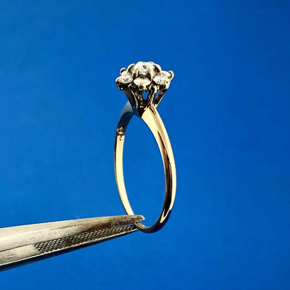 Vintage 14K Yellow Gold Diamond Floral Cluster Engagement Anniversary Ring