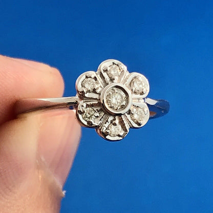 Vintage 14K White Gold Diamond Flower Cluster Sweetheart Promise Engagement Ring
