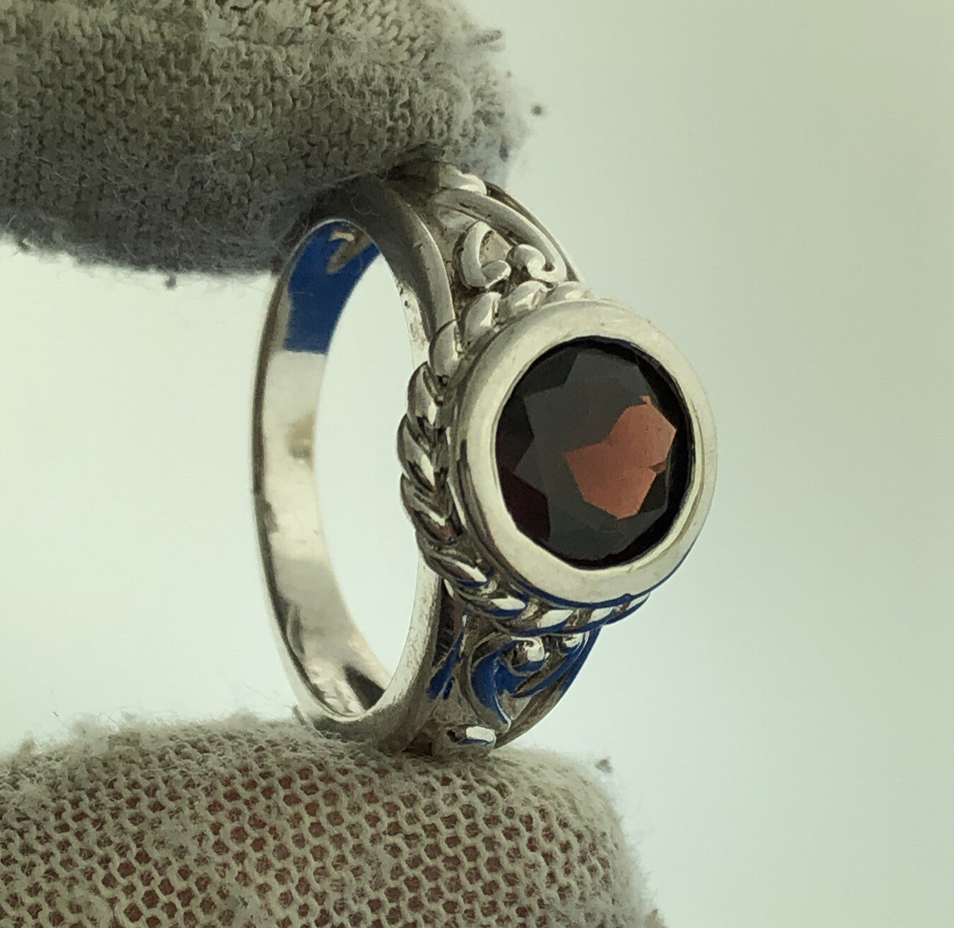 Designer Sterling Silver 925 Garnet Bead Scroll Work January Cocktail Ring