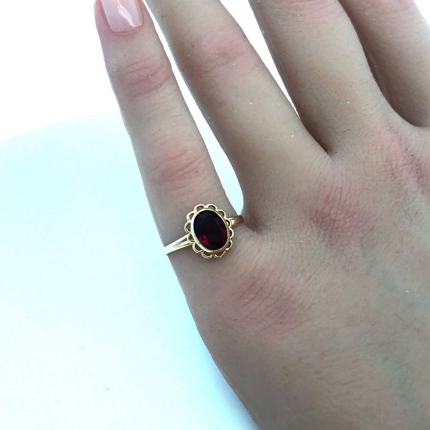 Vintage PSCO 10K Yellow Gold Oval Garnet January Anniversary Sweetheart Ring