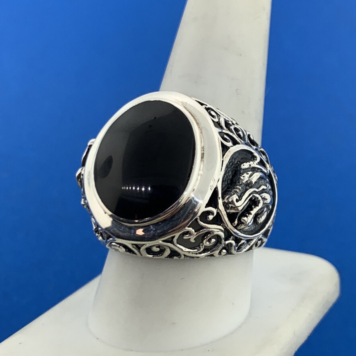 Stunning Sterling Silver 925 Oval Cabochon Onyx Openwork Dragon Ring Size 10