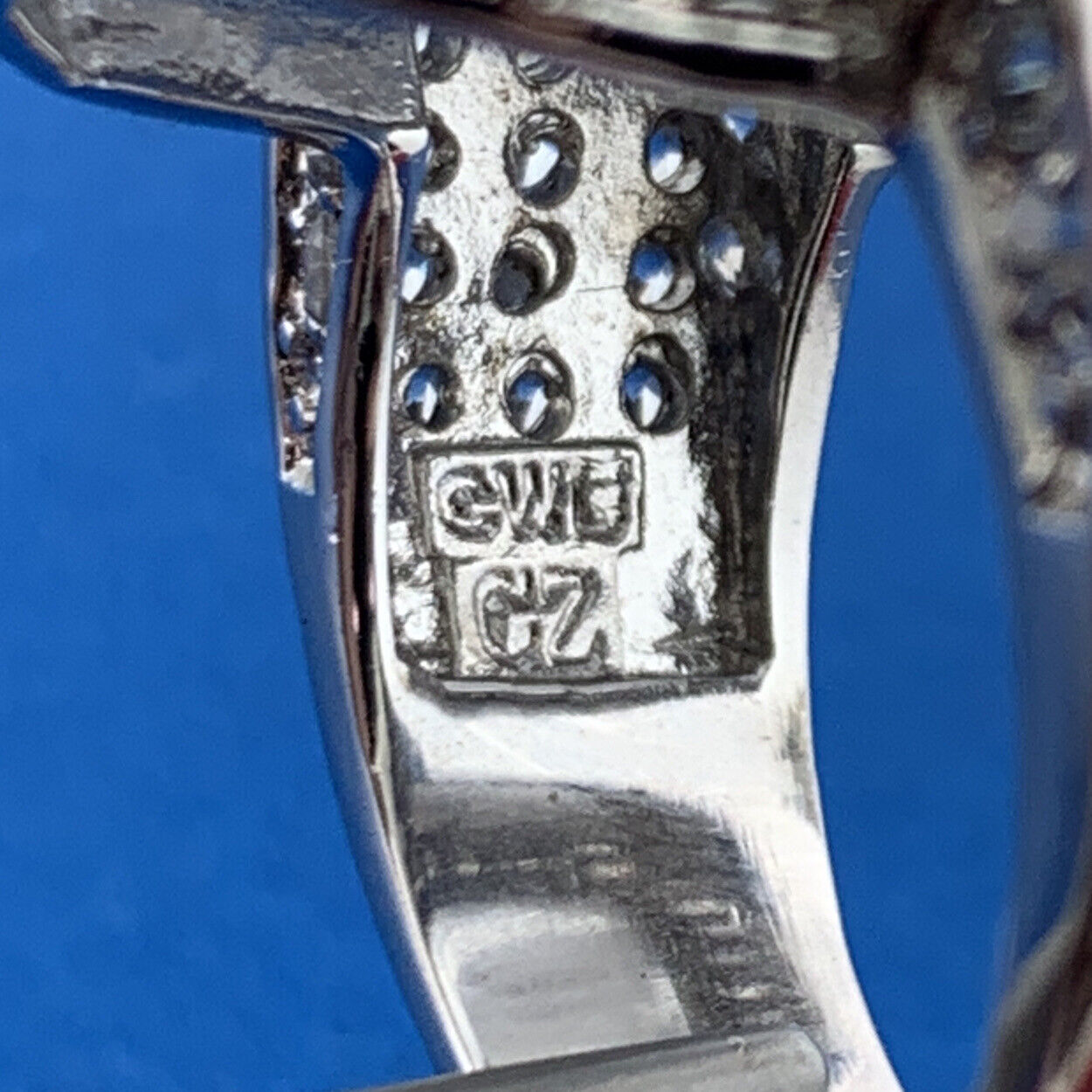 Designer Sterling Silver Cubic Zirconia Solitaire Halo Accents Statement Ring