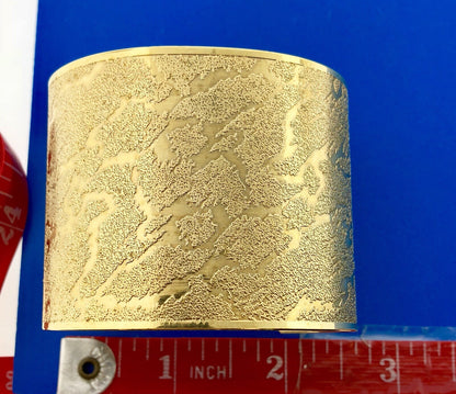 Francesca Visconti Gold Tone Animal Print Textured Runway Couture Cuff Bracelet