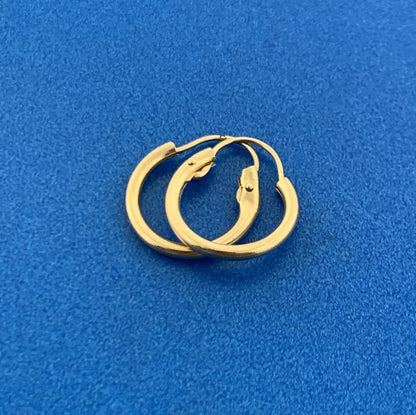 Chic 14K Yellow Gold Polished Huggy Huggie Hoop Earrings