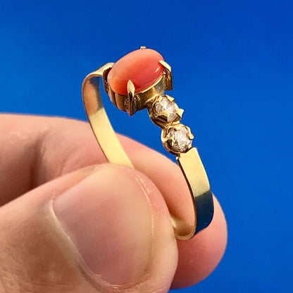 Vintage 14K Yellow Gold Orange Tiger Eye Cubic Zirconia Modern Free Form Ring