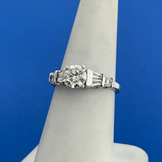 Vintage Designer 14K White Gold Round Solitaire W/Accents Engagement Ring