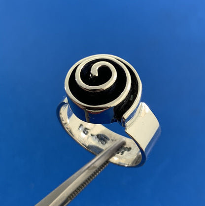 Vintage Taxco 925 Sterling Silver Modernist Crop Circle Pinwheel Statement Ring