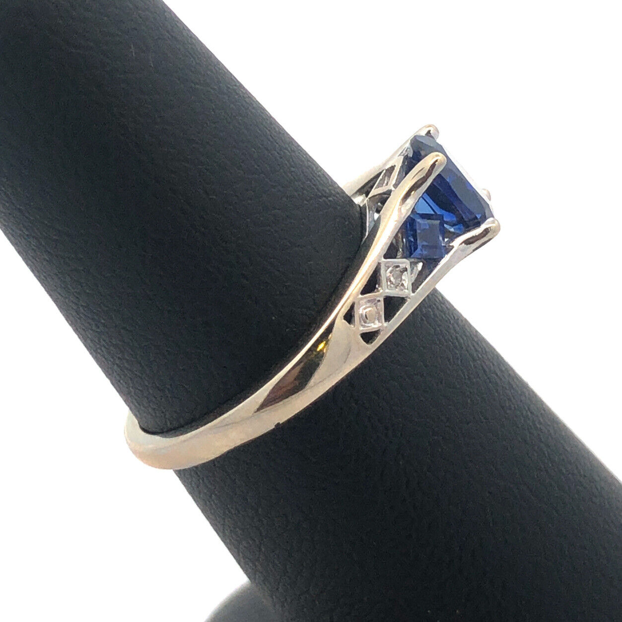 Designer 10K White Gold Oval Blue Sapphire Round Diamond Accented Ring