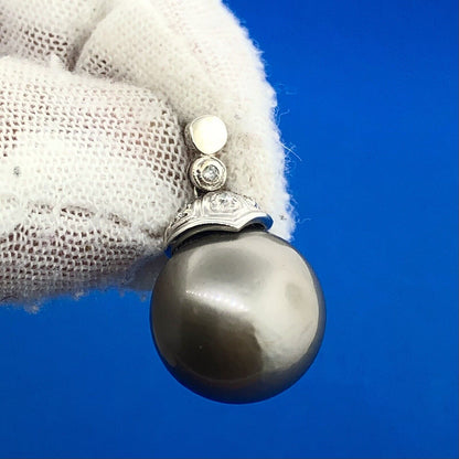 Gorgeous 14k White Gold Gray Pearl Round Cut Diamond Dangle Earrings 13.5mm