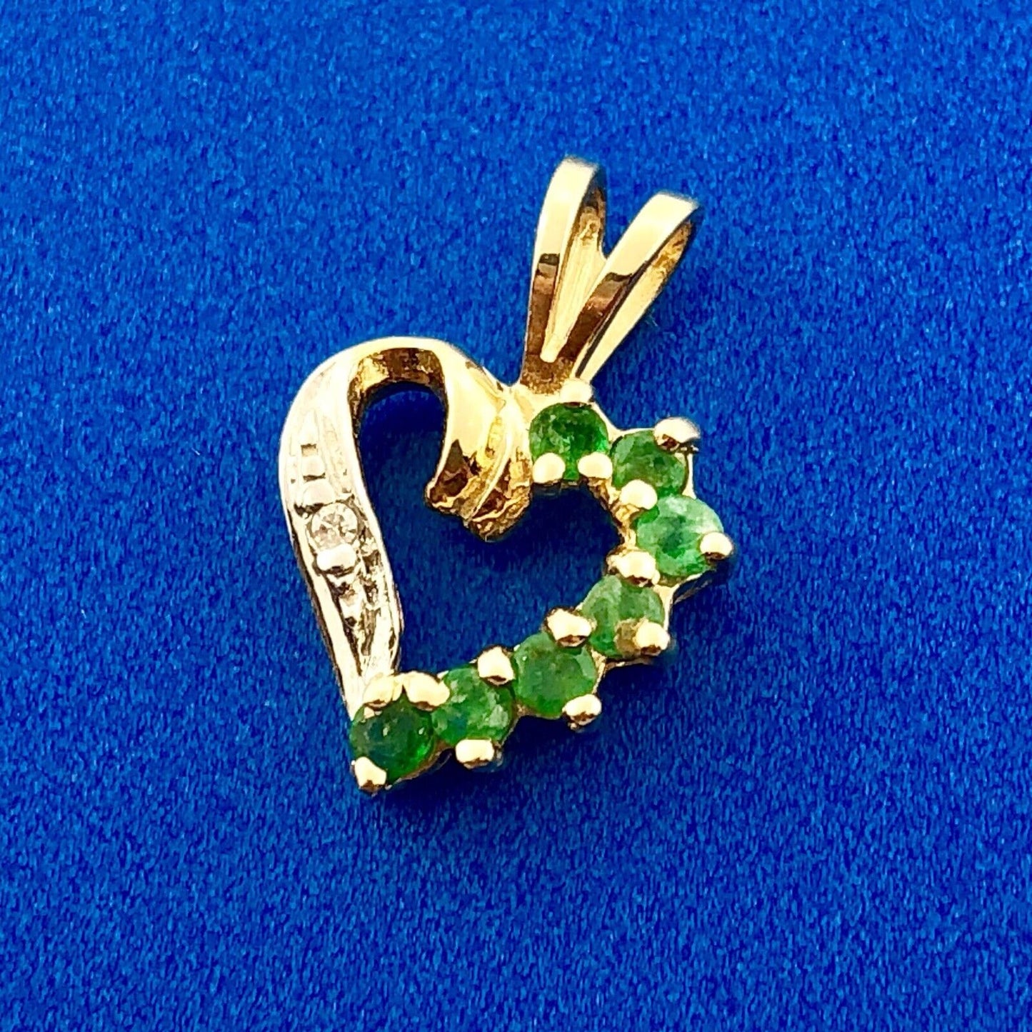 Vintage 14K Yellow White Gold Emerald Diamond Heart Sweetheart Birthday Pendant