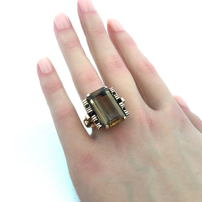 Gorgeous 14k Yellow Gold Honey Topaz Mid Century Cocktail Finger Ring Size 6.75