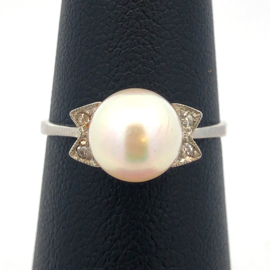 Vintage 18K White Gold Pearl Solitaire Size 6.5 Cocktail Ring