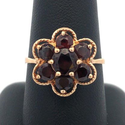 Vintage ESEMCO 10K Yellow Gold Round Garnet Floral Cluster Cocktail Ring