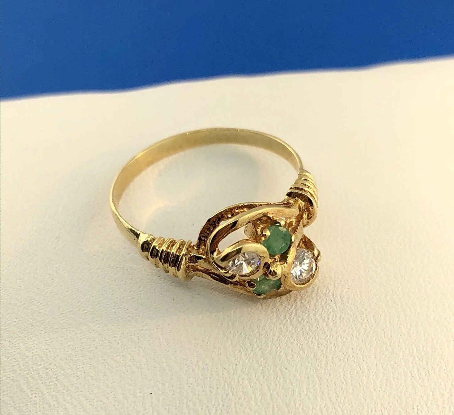 Vintage 18K Yellow Gold Cubic Zirconia Emerald Anniversary Modernist Bypass Ring