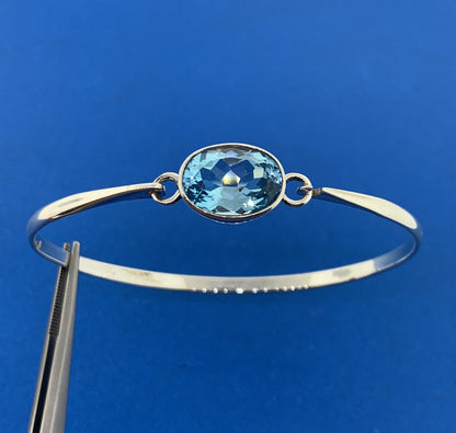 Designer 925 Sterling Silver Oval Blue Topaz Solitaire Statement Cuff Bracelet