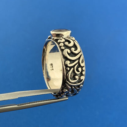 Vintage Sterling Silver Garnet Solitaire Vine Scroll January Anniversary Ring