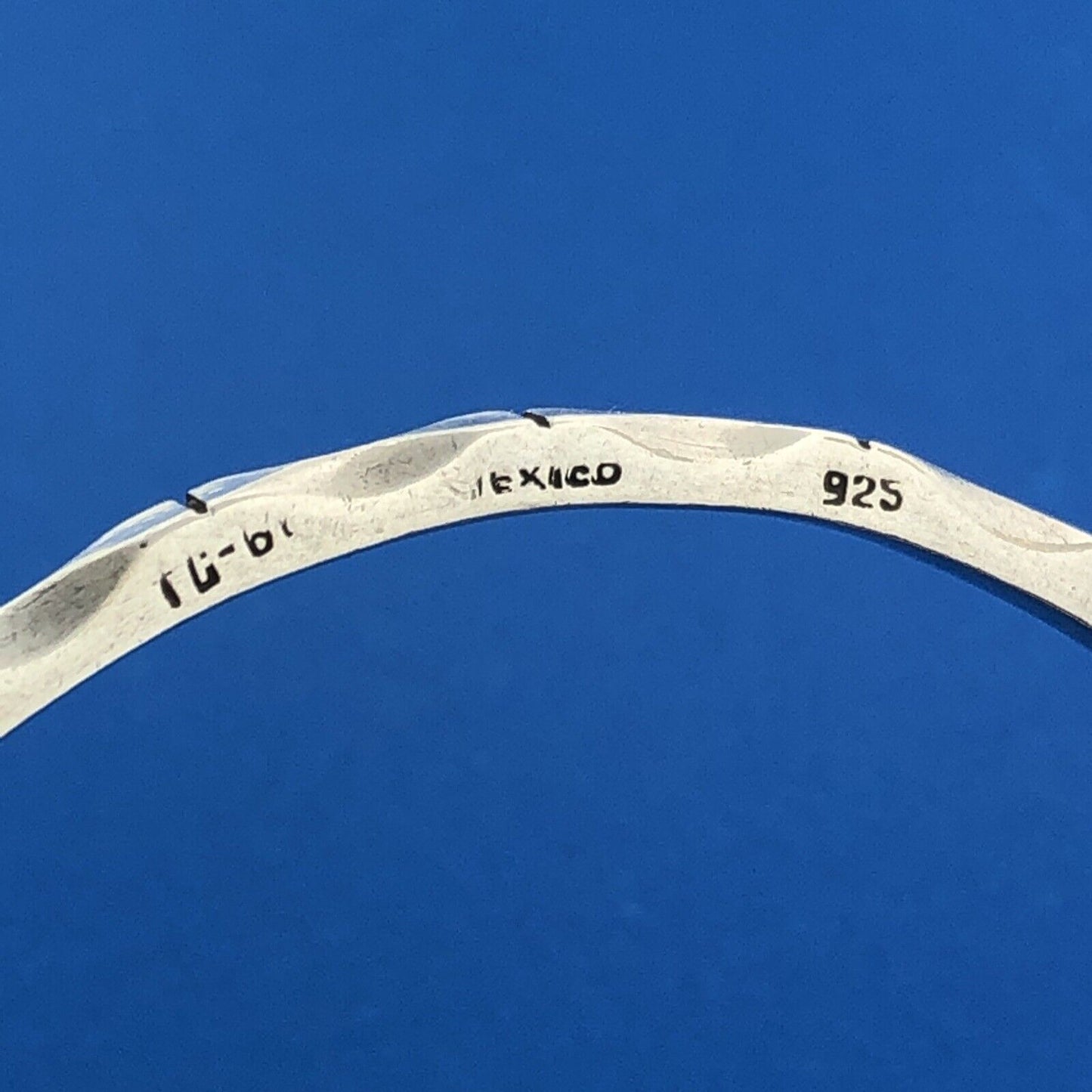 Vintage 925 Sterling Silver Taxco TC-61 Shadow Box Modernist Bangle Bracelet