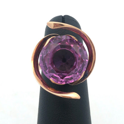 Modernist 14K Yellow Gold Purple Sapphire Solitaire Cocktail Statement Ring