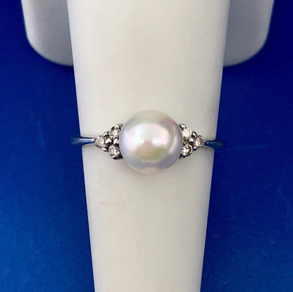 Elegant 14K White Gold Pearl Diamond Bridal Sweetheart Anniversary Ring