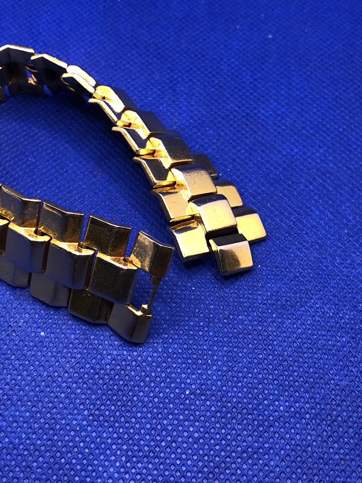 Mid Century Trifari Gold Tone Modernist Accordion Link Chunky Statement Bracelet