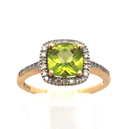 Beautiful Designer 14K Yellow Gold Peridot Diamond Halo Birthstone Cocktail Ring
