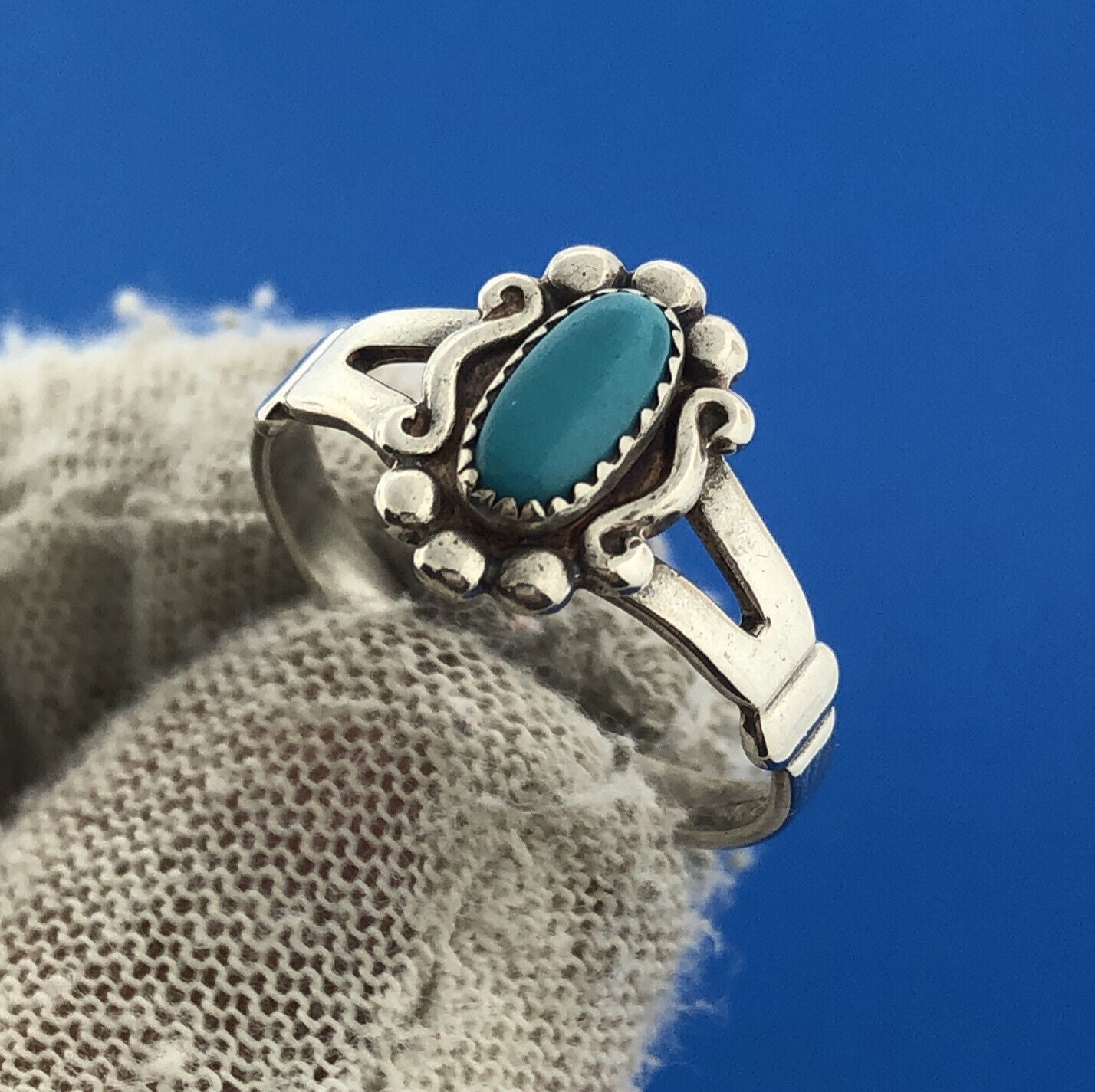 Bell Trading Post Native American 925 Sterling Silver Oval Turquoise Ring