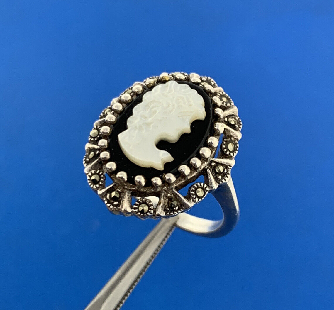 Designer 925 Sterling Silver Carved MOP Black Onyx Marcasite Cameo Cocktail Ring