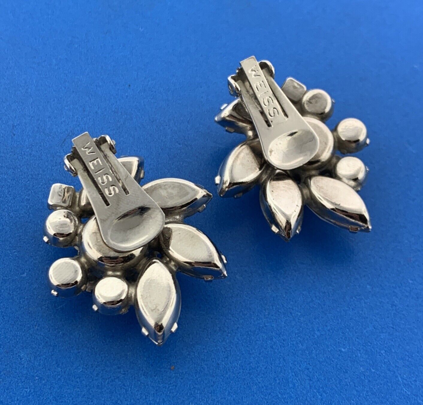 Mid Century Fabulous Weiss Austrian Crystal Rhinestone Floral Clip On Earrings