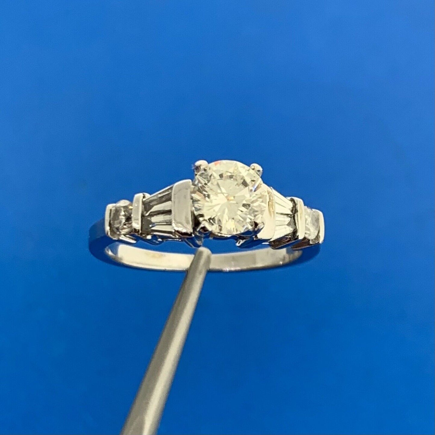 Vintage Designer 14K White Gold Round Solitaire W/Accents Engagement Ring