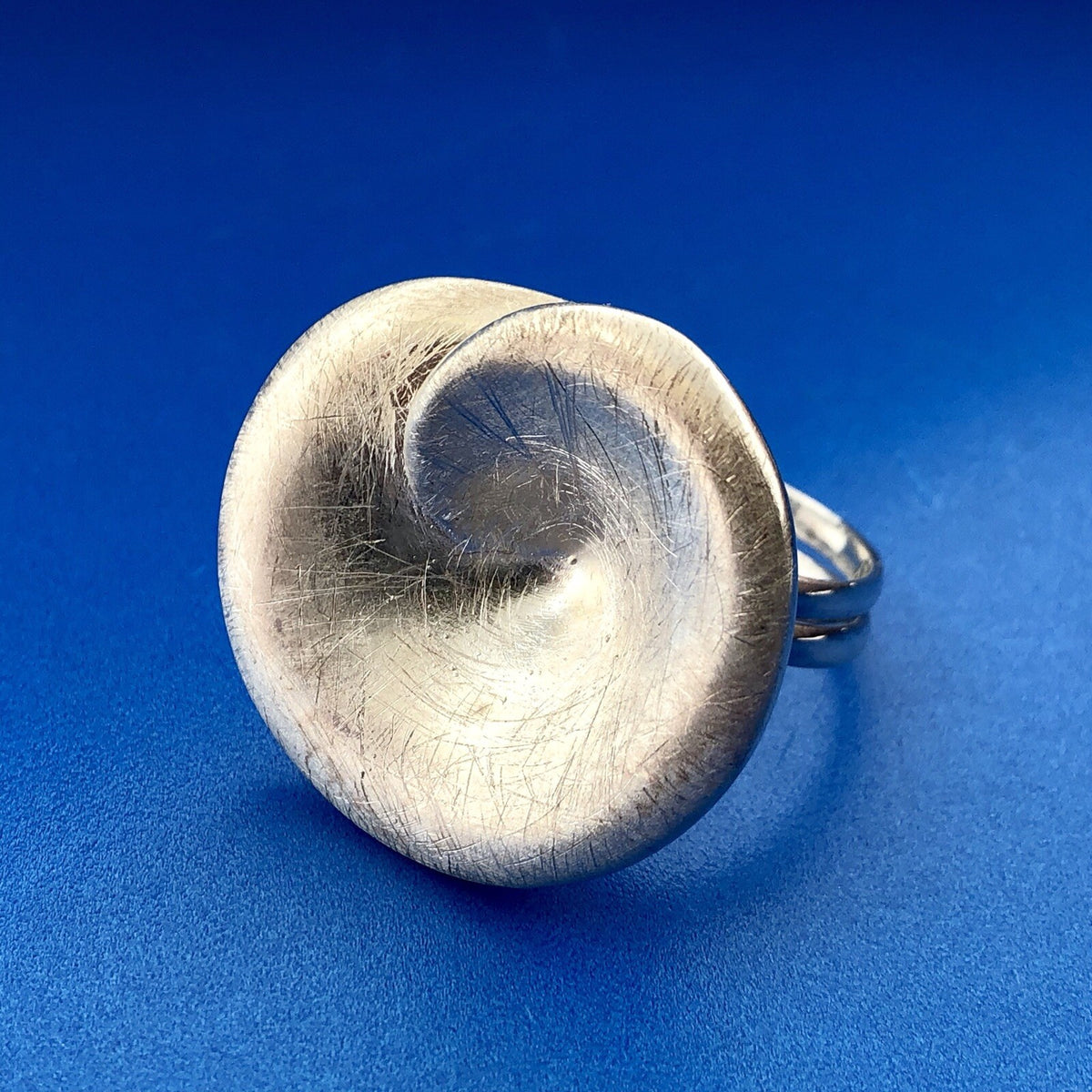 Karizia KA1772 Sterling Silver 925 Contemporary Floral Statement Cocktail Ring