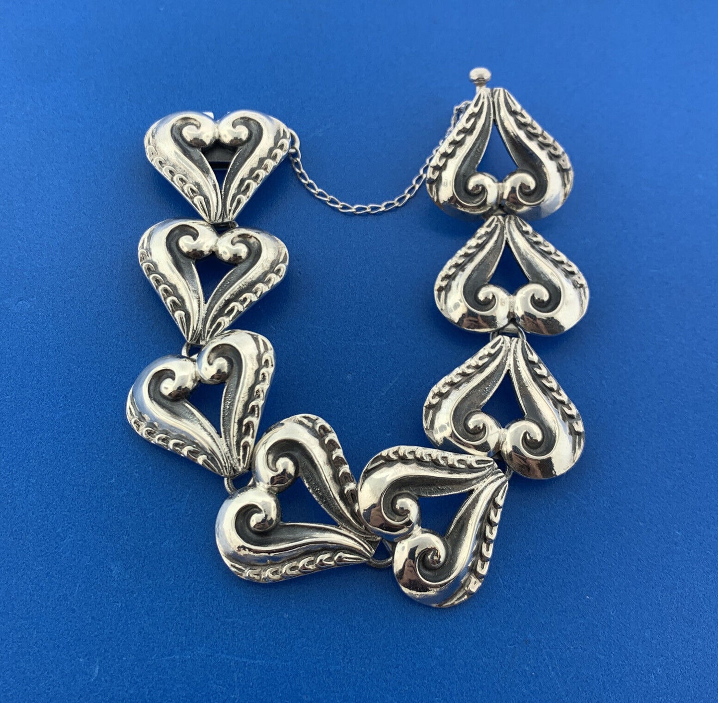Mid Century Melesio Villareal Taxco 950 Silver Heart Scroll Infinity Bracelet