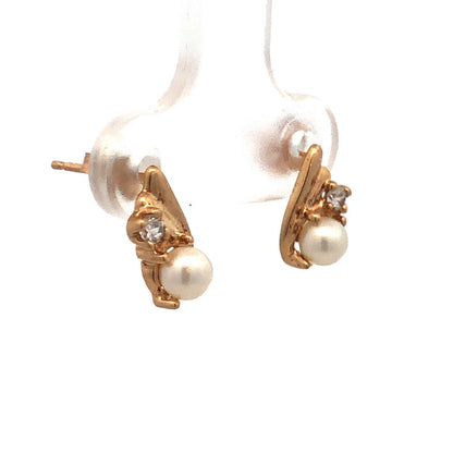 Gorgeous 10k Yellow Gold Diamond Pearl Abstract Wing Stud Earrings
