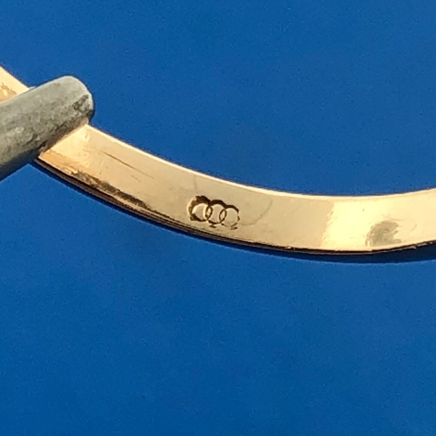 Lovely 10k Yellow Gold Cabochon Circle White Opal Diamond Accent Ring Size 6.25