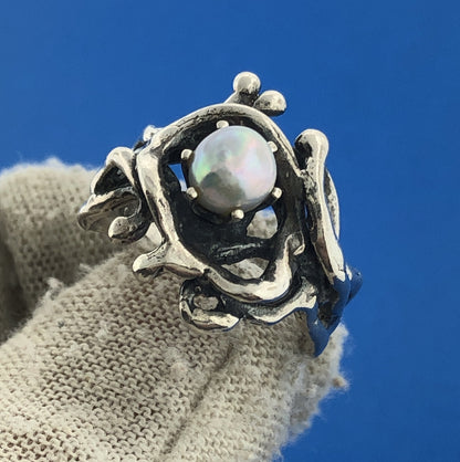 Modernist Artisan 925 Sterling Silver Pearl Free Form Open Work Ring