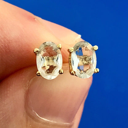 Designer 14K Yellow Gold Oval Aquamarine March Occasion Sweetheart Stud Earrings