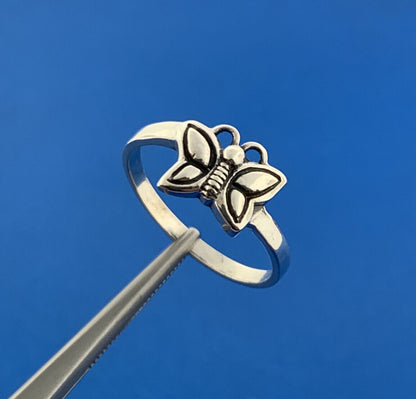 Stunning Sterling Silver 925 Small Butterfly Insect Precious Ring Size 6.75