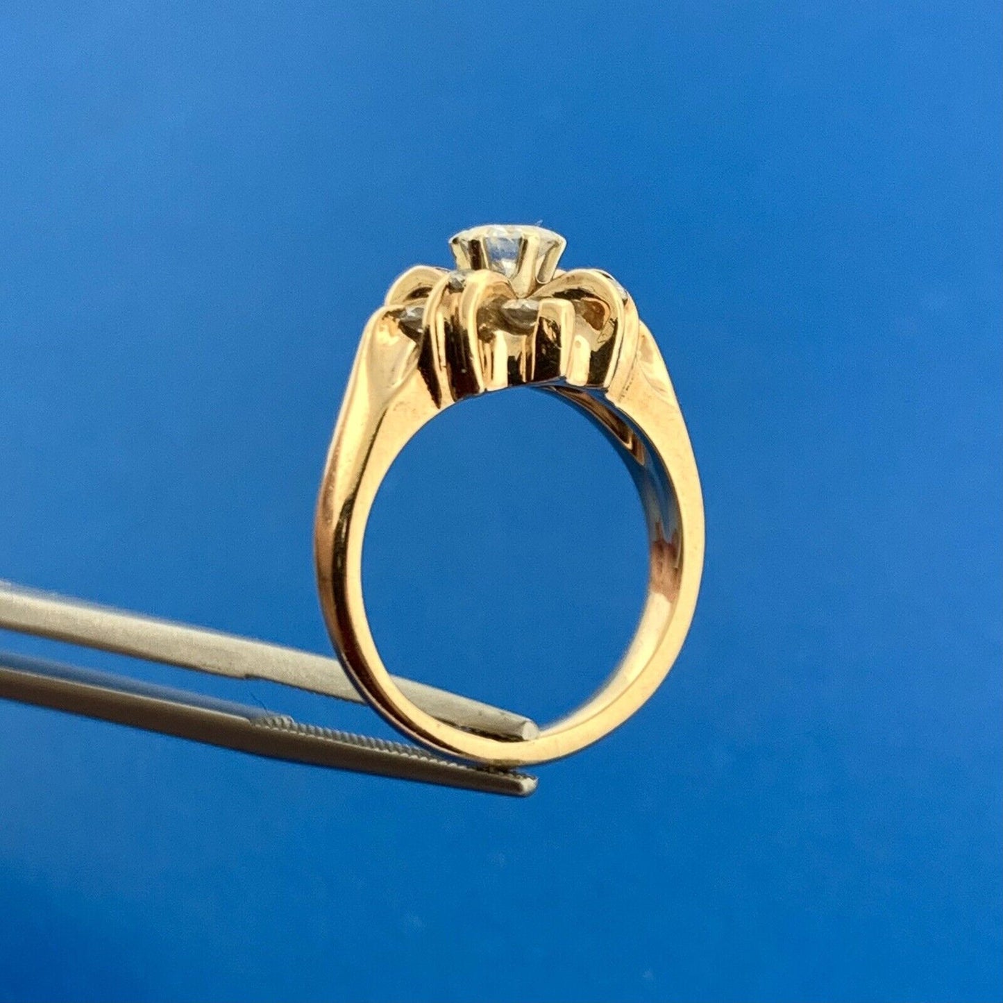 Gorgeous 14k Yellow Gold Round Cut Diamond Multi-Level X Cluster Ring Size 5.5