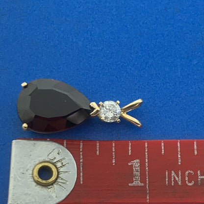 14K Yellow Gold Pear Shaped Garnet Round Diamond Accented Teardrop Pendant