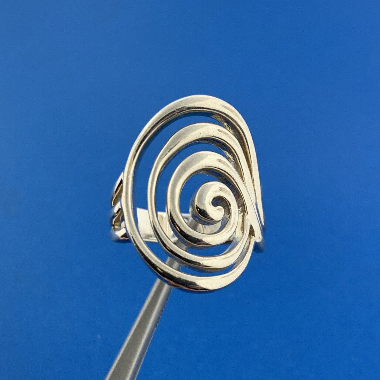 Designer LT Sterling Silver 925 Modernist Open Crop Circle Swirl Statement Ring